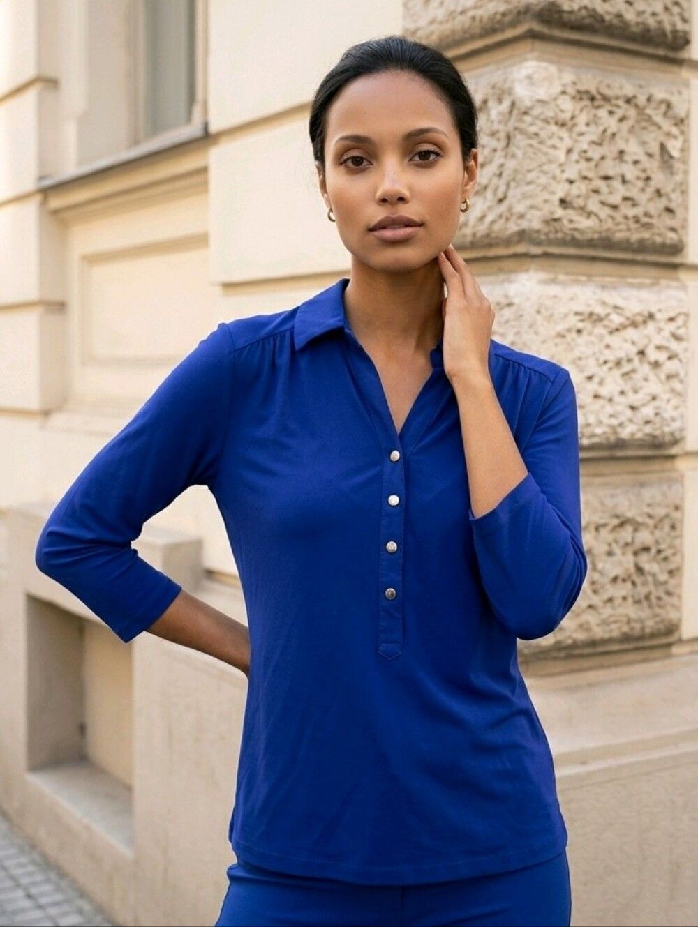 Carmen MarcĀ Valvo Royal Blue Blouse Women's Top XS Long 3/4 Sleeve CareerāBlouse - Picture 8 of 8